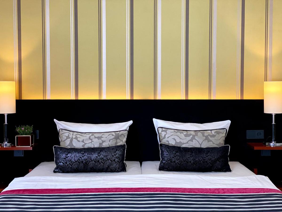 Hotel Heidegrund Петерсфельд Экстерьер фото